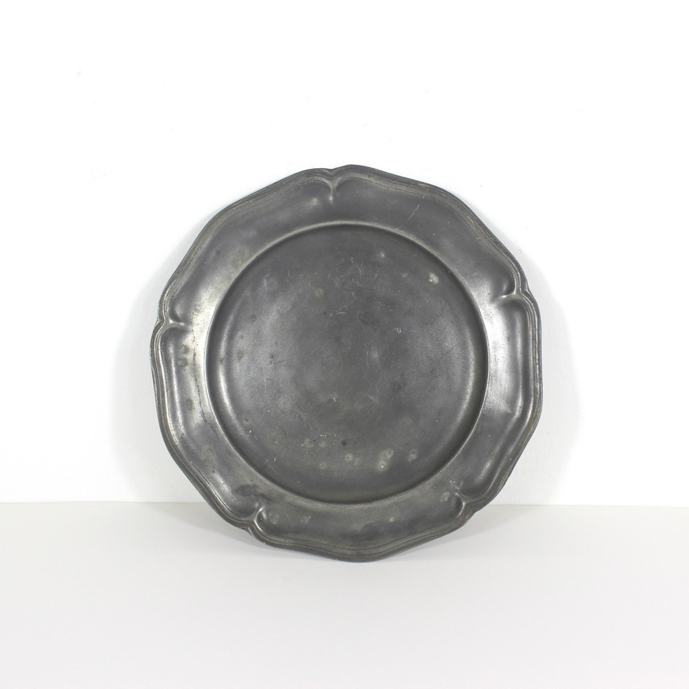 Antique Pewter Plate 10.5” Tray or Dish Drinks, Food Styling, Photography Prop - Picture 3 of 8